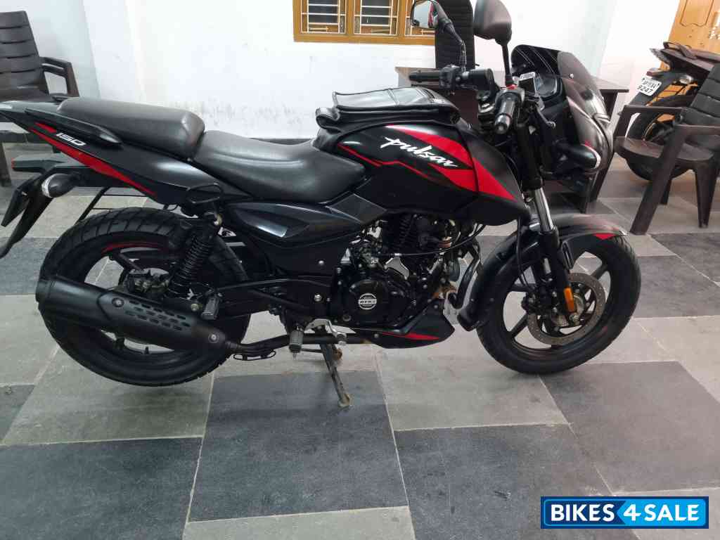 Bajaj Pulsar 150 Twin Disc BS6