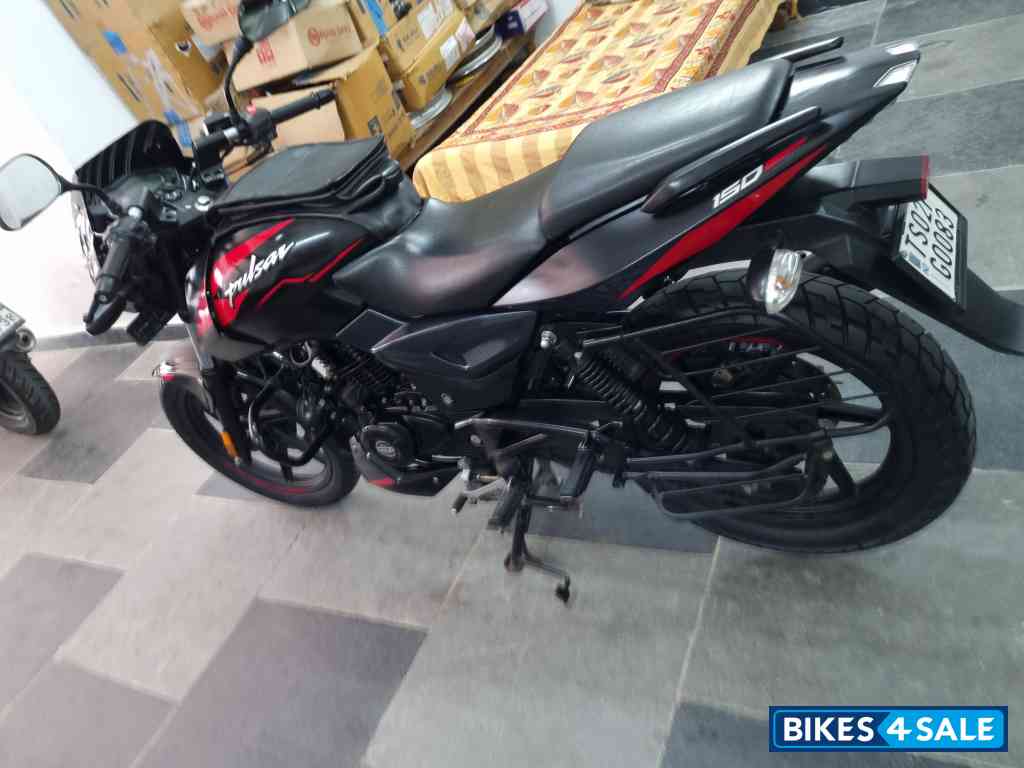 Bajaj Pulsar 150 Twin Disc BS6