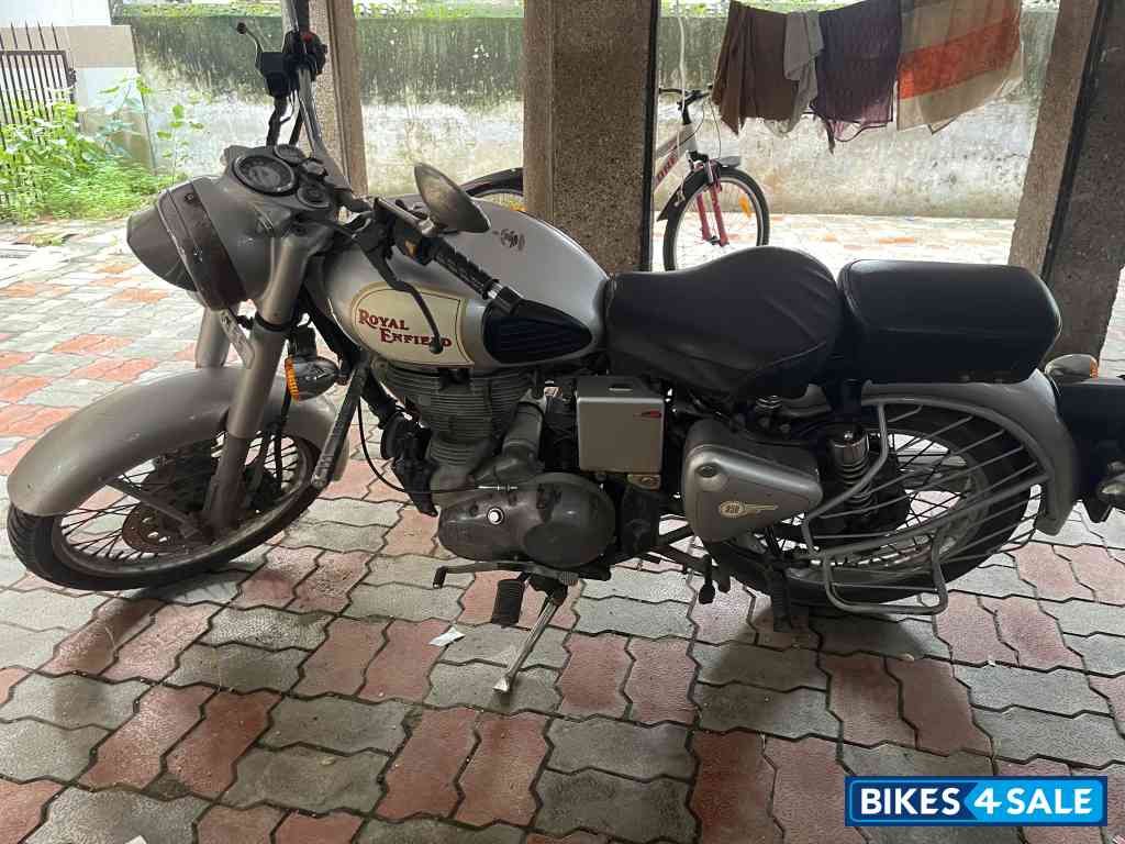 Royal Enfield Classic 350 Royal Enfield Classic 350