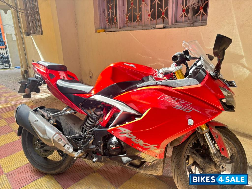 Racing Red TVS Apache RR 310