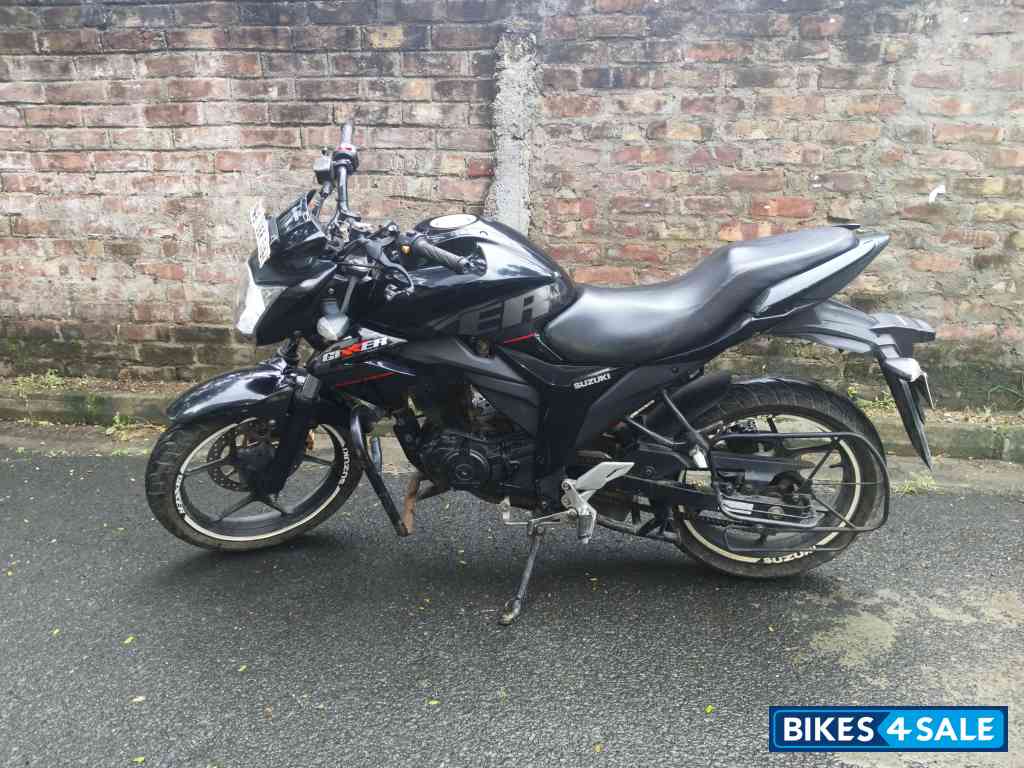 Suzuki Gixxer ABS