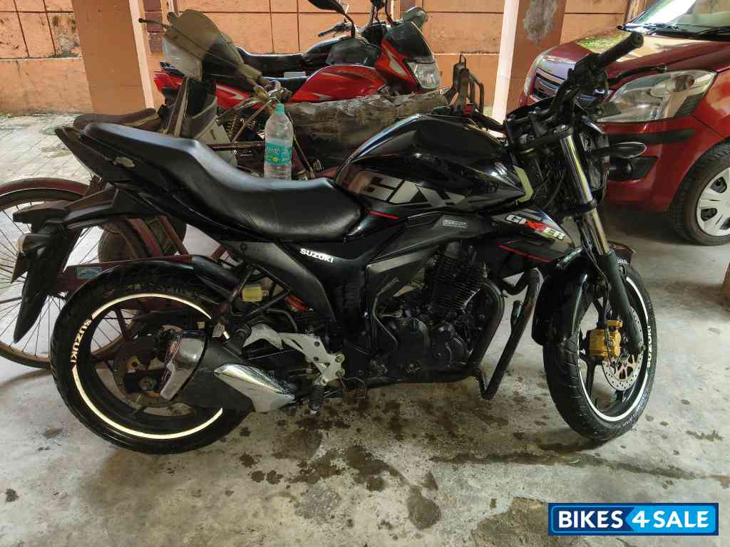 Suzuki Gixxer ABS
