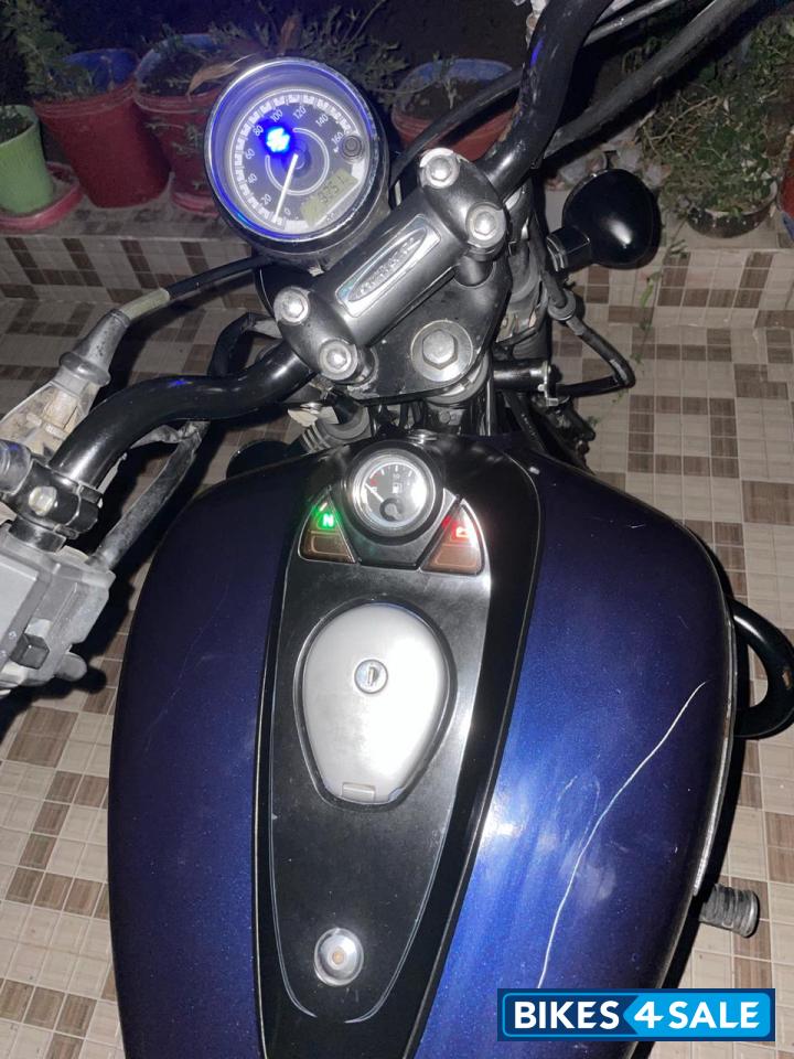 Blue Bajaj Avenger Street 150