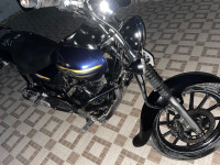 Blue Bajaj Avenger Street 150