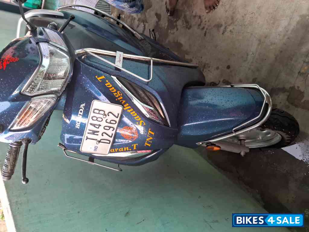 Blue Honda Activa 6G Dlx