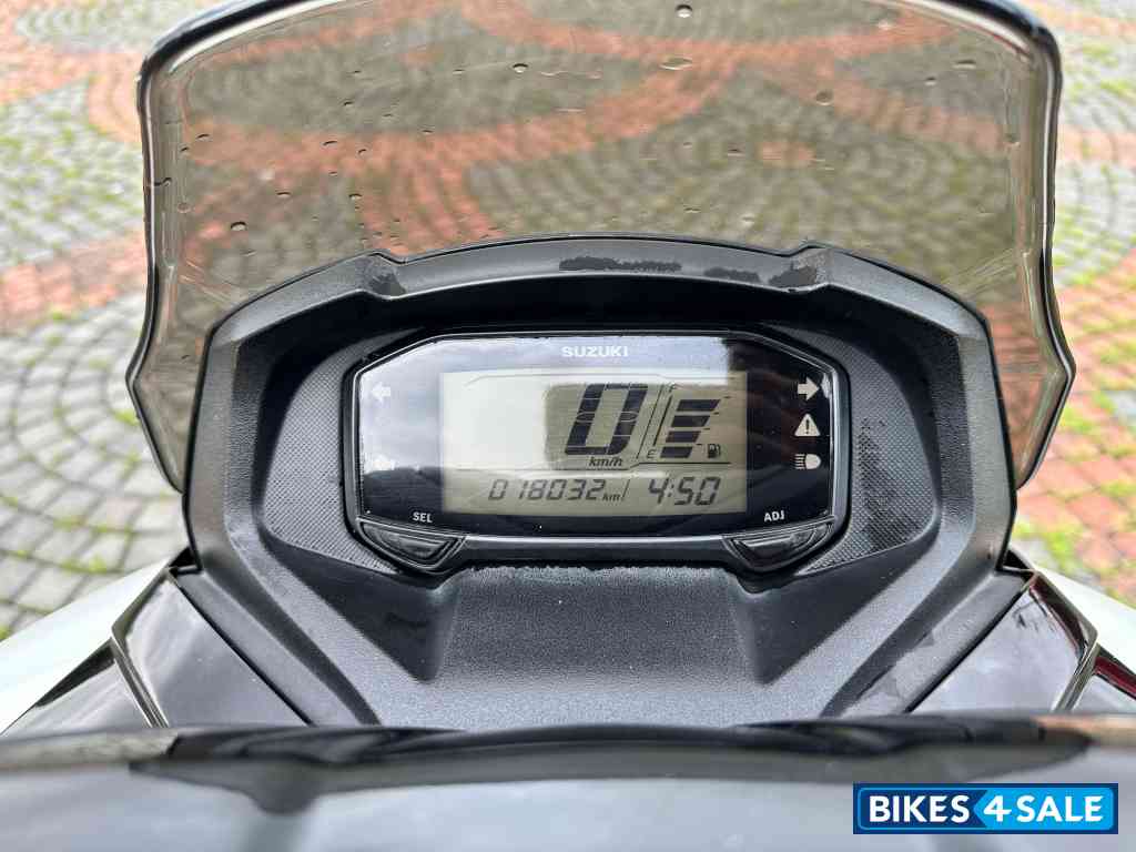 Suzuki Burgman Street BS6