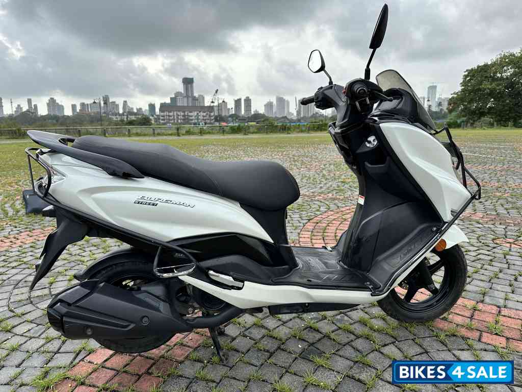 Suzuki Burgman Street BS6