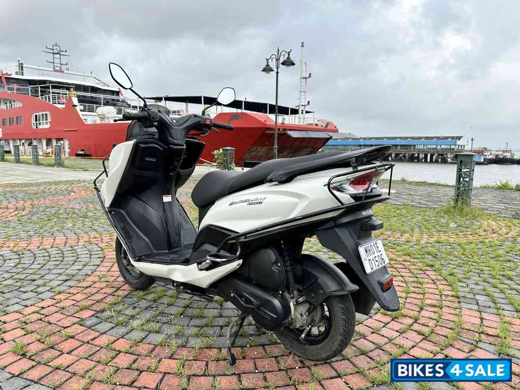 Suzuki Burgman Street BS6