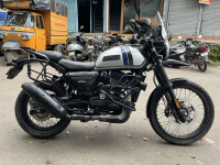 Slick Silver Yezdi Adventure Matte