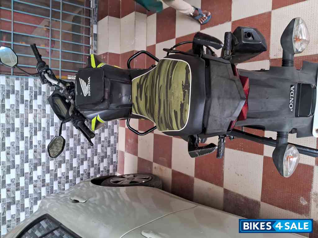 Honda CB Hornet 160R