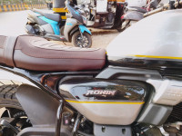 TVS Ronin TD