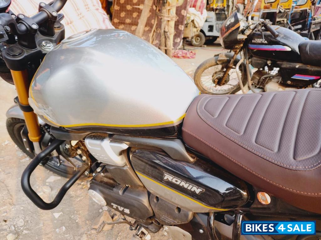 TVS Ronin TD