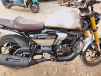 TVS Ronin TD