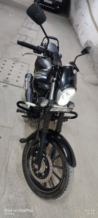 Black Bajaj Avenger Street 160