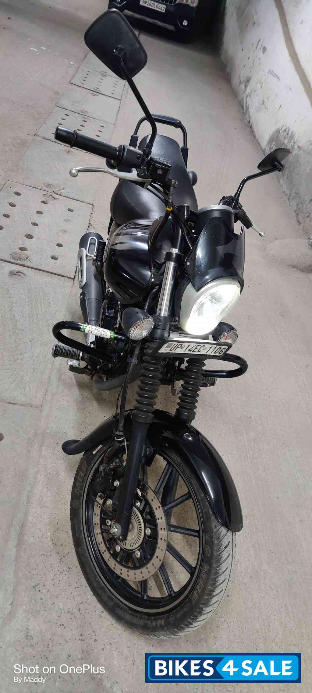 Black Bajaj Avenger Street 160