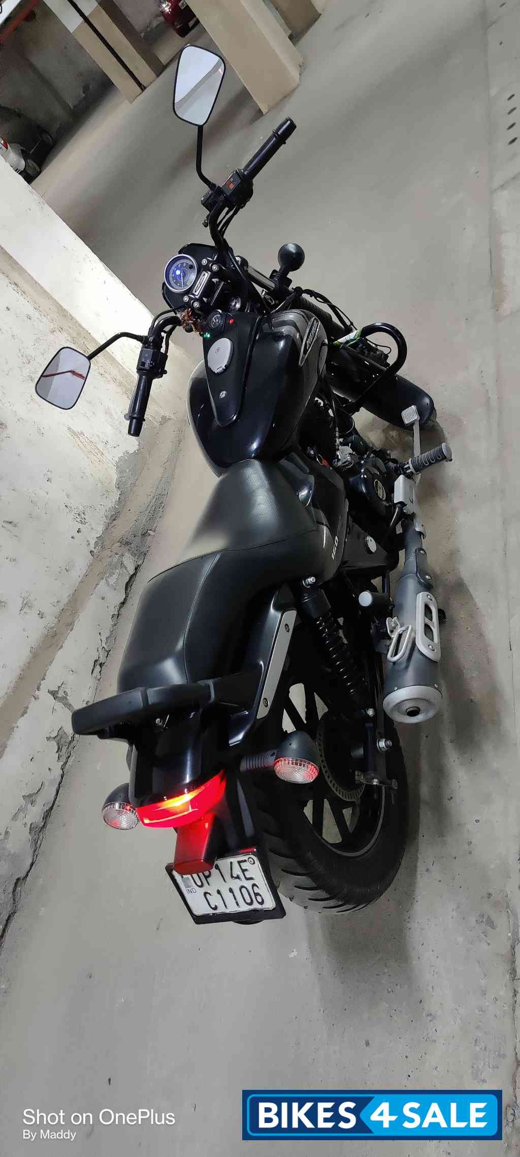 Black Bajaj Avenger Street 160