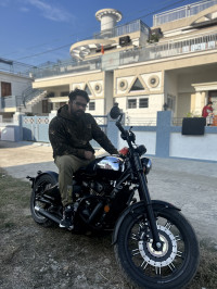 Jawa 42 Bobber Black Mirror