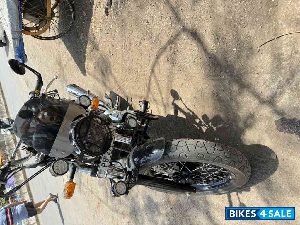 Ravishing Red Royal Enfield Interceptor 650 Twin
