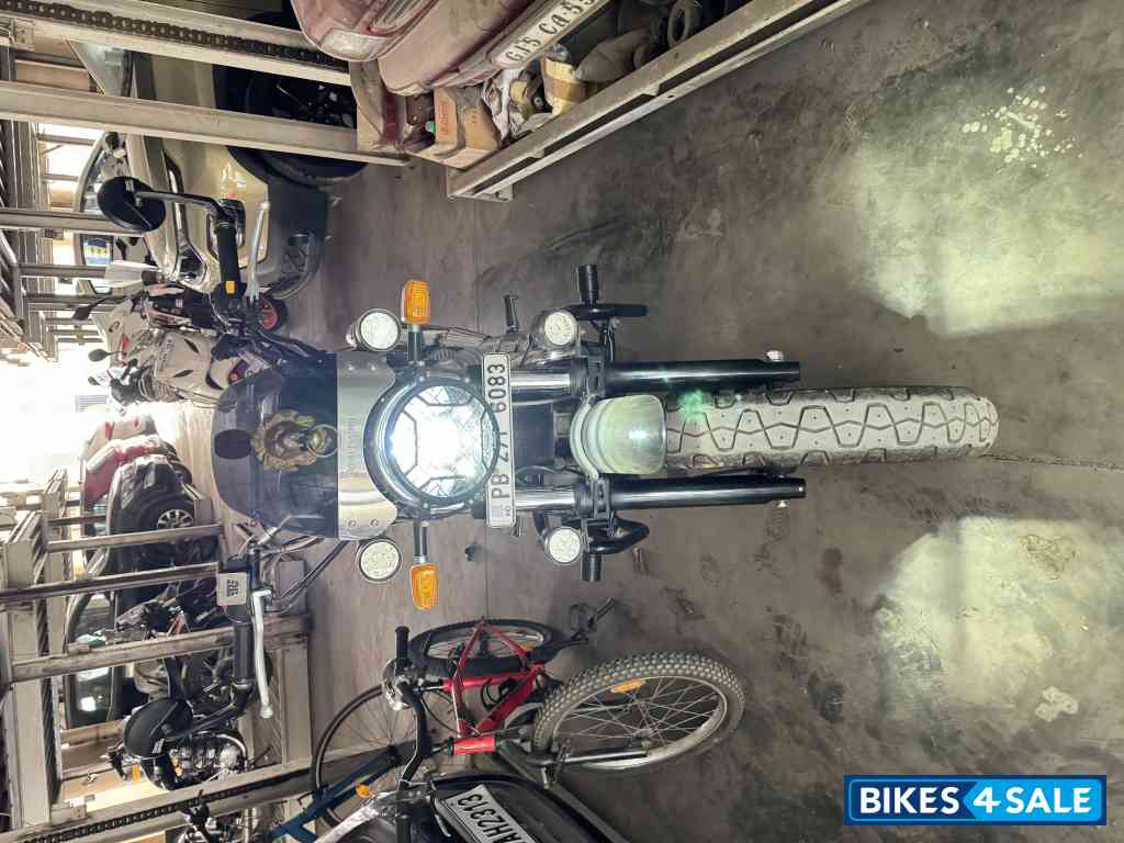 Ravishing Red Royal Enfield Interceptor 650 Twin