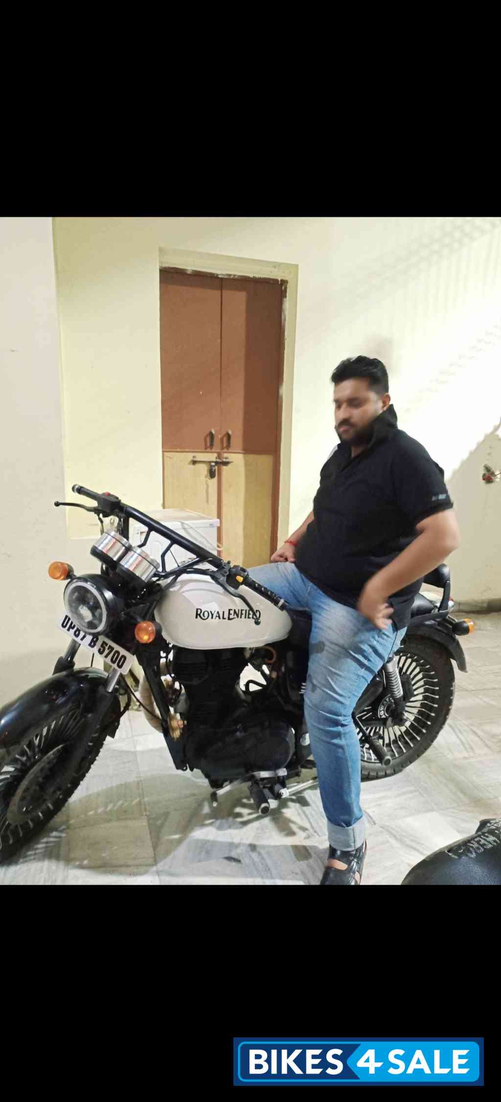 White Royal Enfield Thunderbird TwinSpark 350