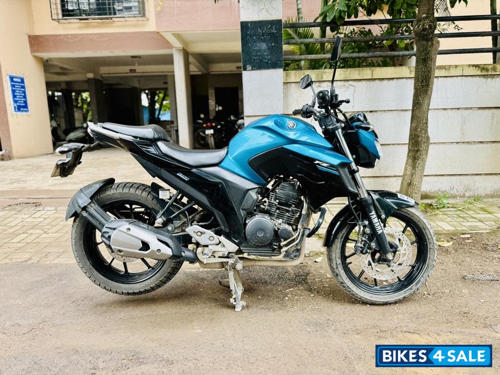 Yamaha FZS 25