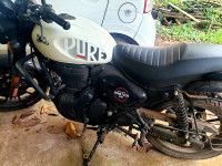 Royal Enfield Hunter 350 Metro