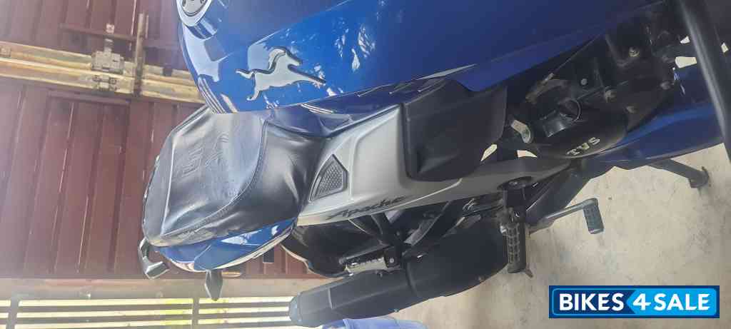 TVS Apache RTR 160 4V BS6