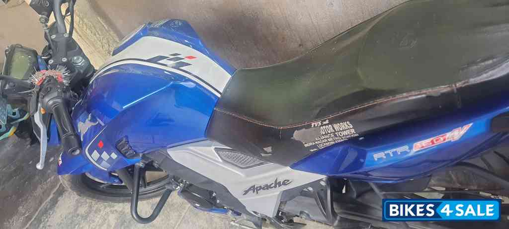 TVS Apache RTR 160 4V BS6