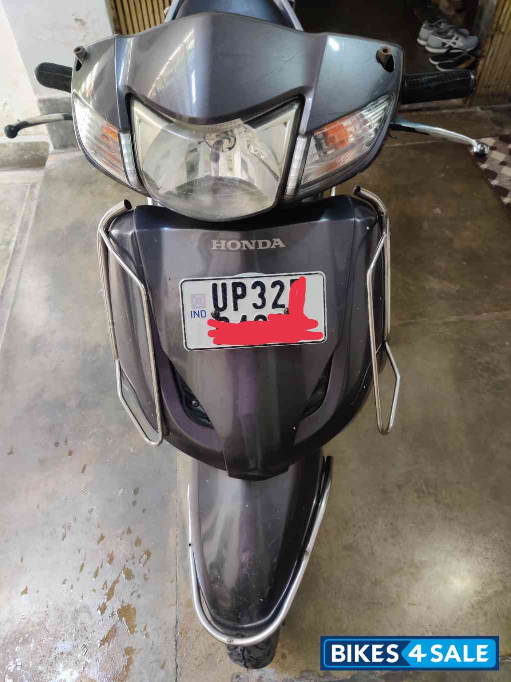 Grey Honda Activa
