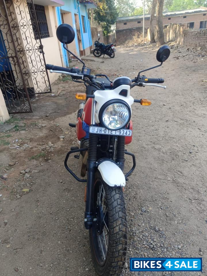 White Flame Royal Enfield Scram 411