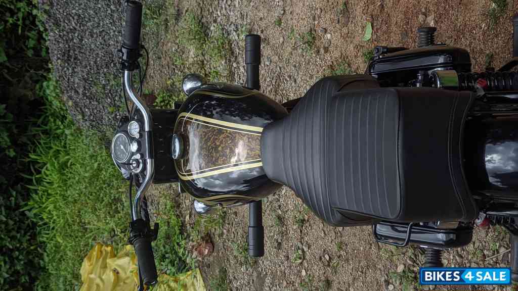 Black Royal Enfield Bullet Standard 350 Black Royal Enfield Bullet Standard 350