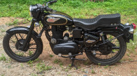 Black Royal Enfield Bullet Standard 350