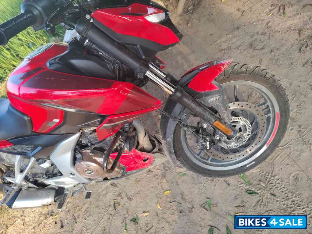 Bajaj Pulsar N250 Bajaj Pulsar N250