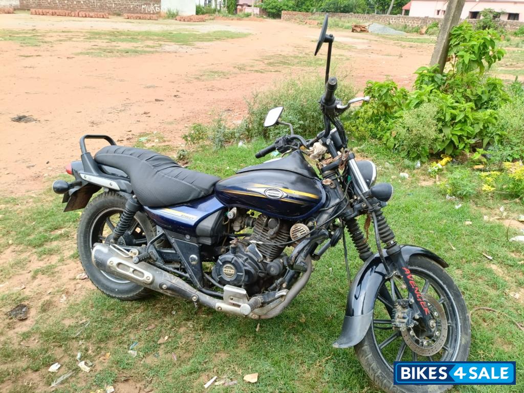 Bajaj Avenger Street 150
