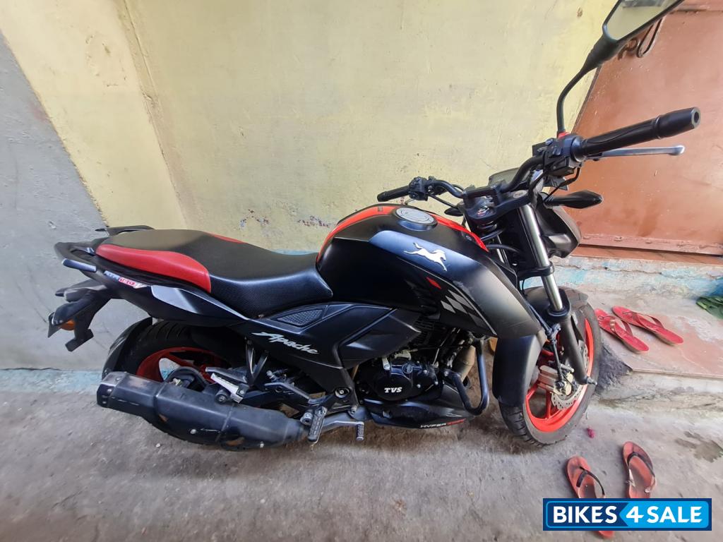 TVS Apache RTR 160 4V Special Edition