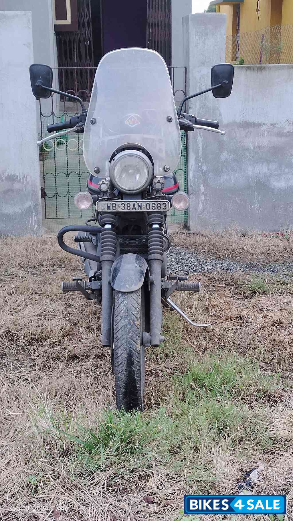 Bajaj Avenger Street 220