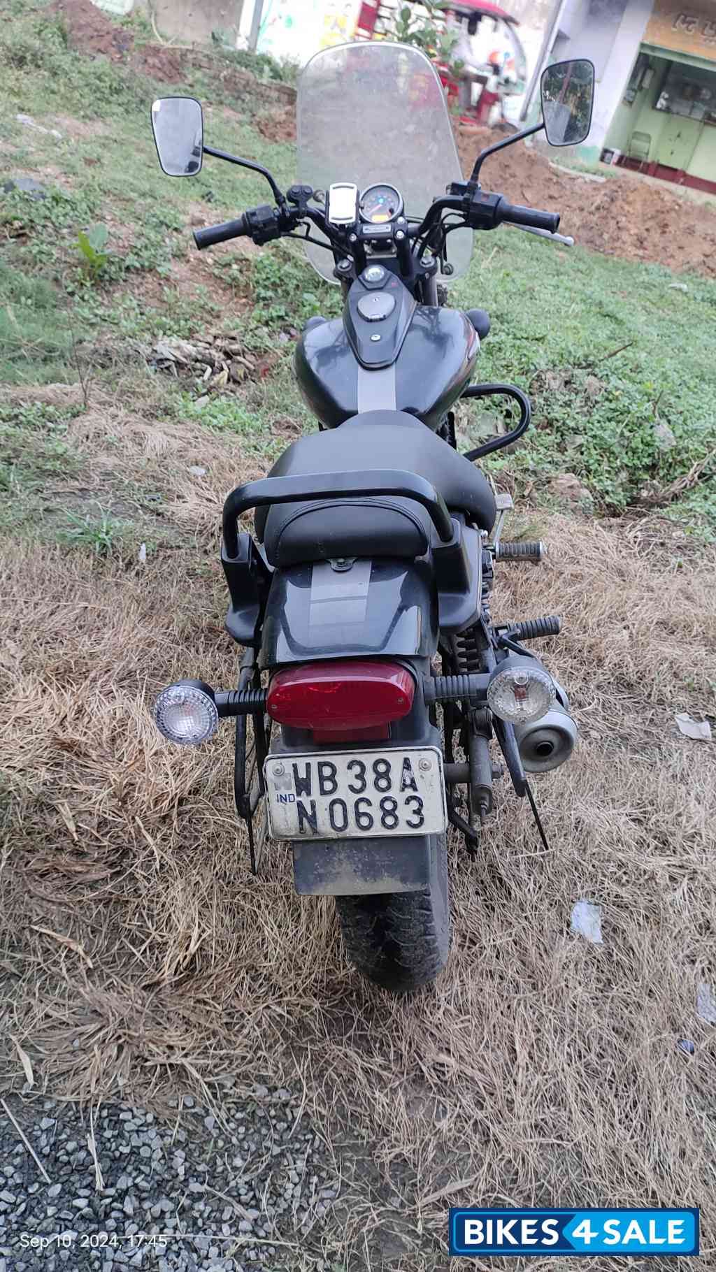 Bajaj Avenger Street 220