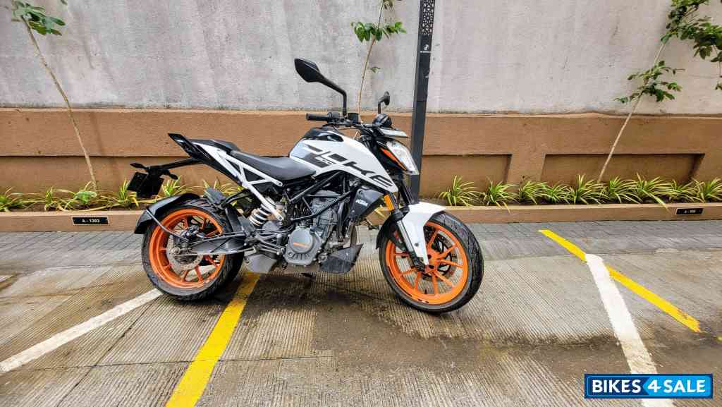 KTM Duke 200
