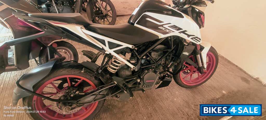 KTM Duke 200