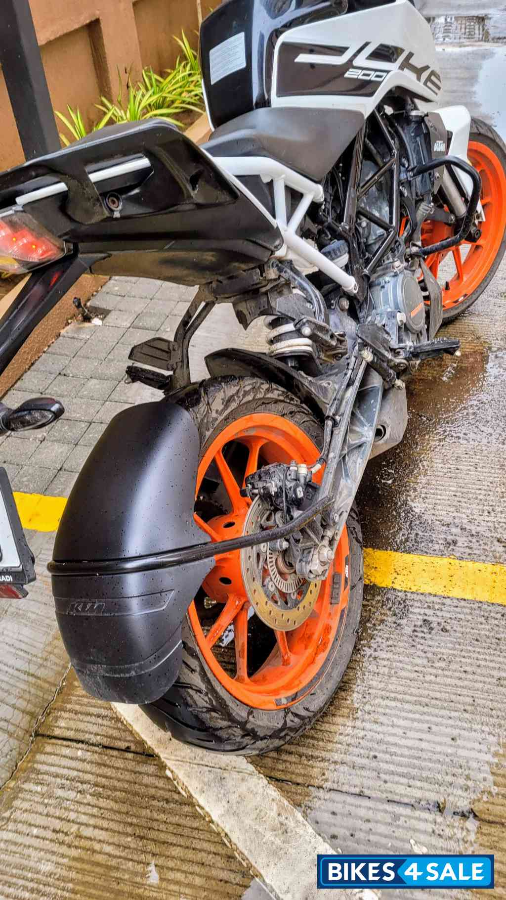 KTM Duke 200
