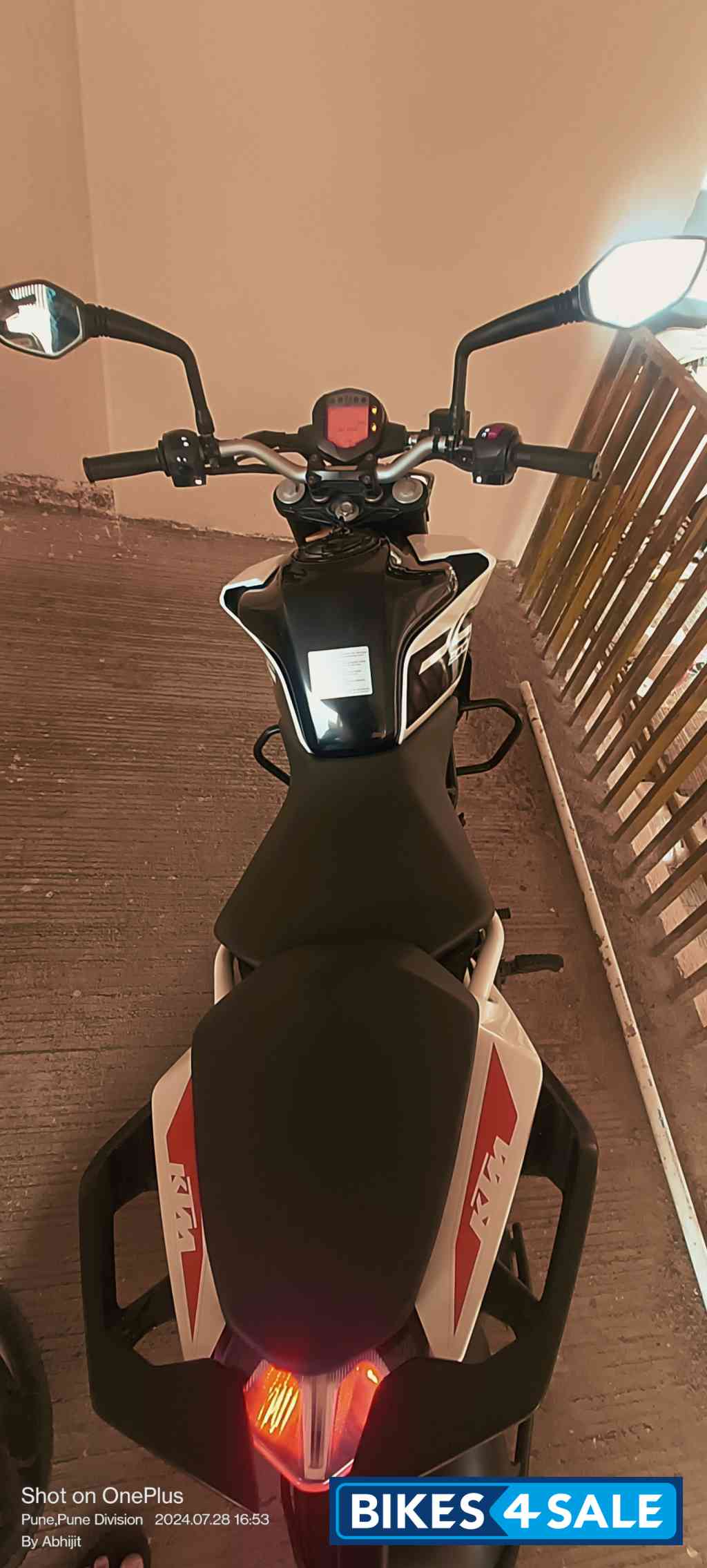 KTM Duke 200