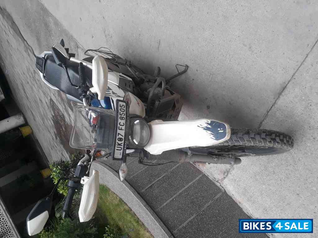 Metallic Nexus Blue Hero Xpulse 200 4V