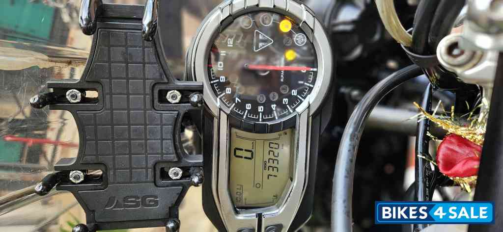 White Triumph Tiger 800 XCx