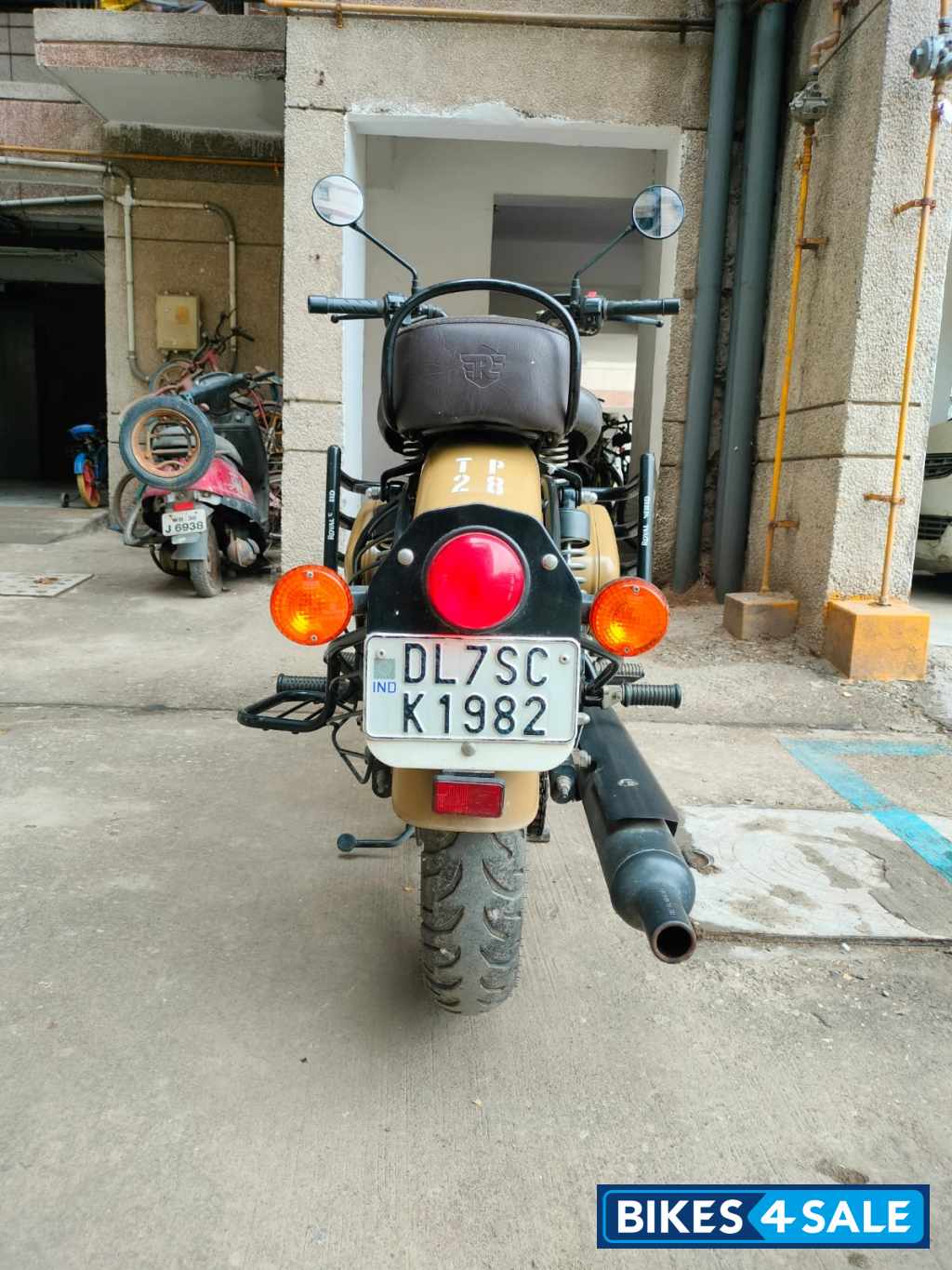 Desert Royal Enfield Classic 350 Dual Channel BS6