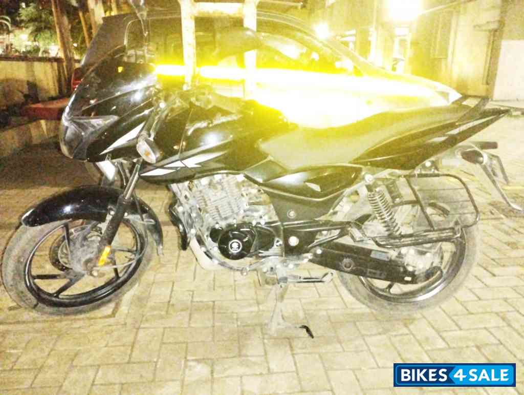 Bajaj Pulsar 125 Neon