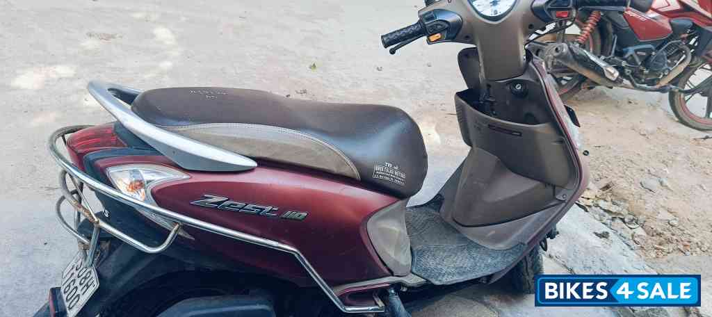 TVS Scooty Zest 110 BS6