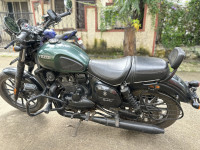 Hunter Green Yezdi Roadster Dark