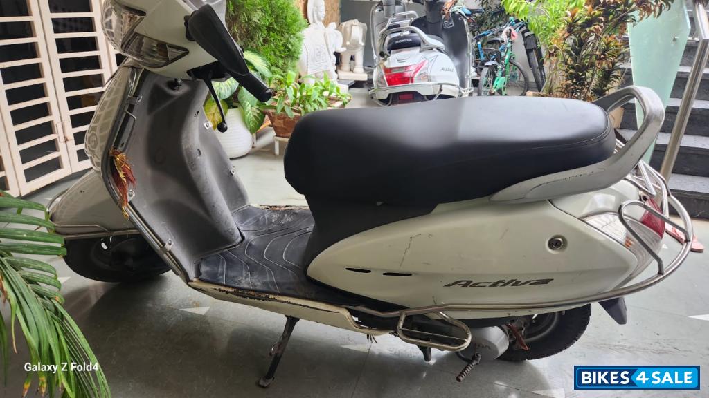 White Honda Activa