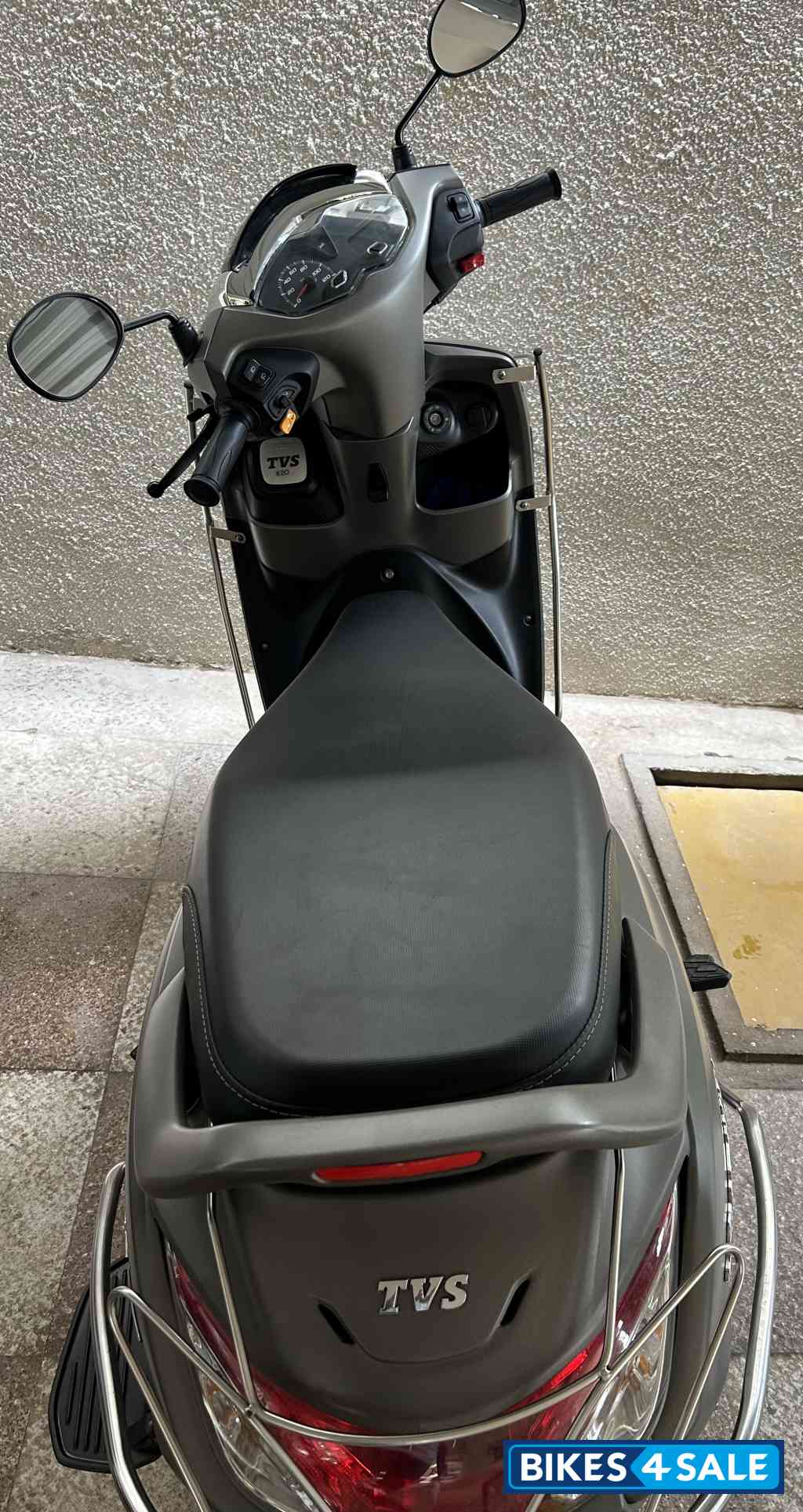 Titanium Grey TVS Jupiter 125 SmartXonnect