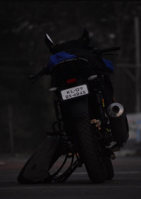 Bajaj Pulsar 220F
